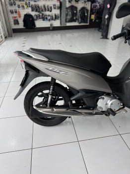 BIZ 125 EX 2023 CINZA
